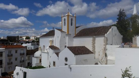 Igreja De Santiago is one of the amazing places to visit while you’re enjoying bike holidays in Tavira!