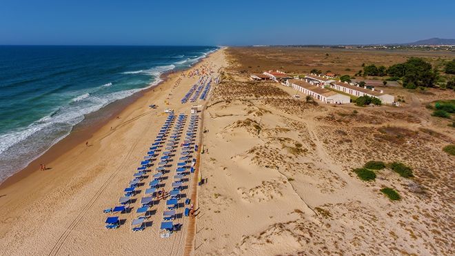 Rent a bike in Tavira and ride to Praia do Barril